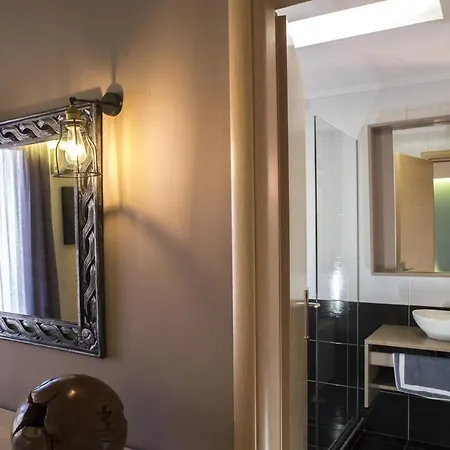 Elia Potie Apartament *