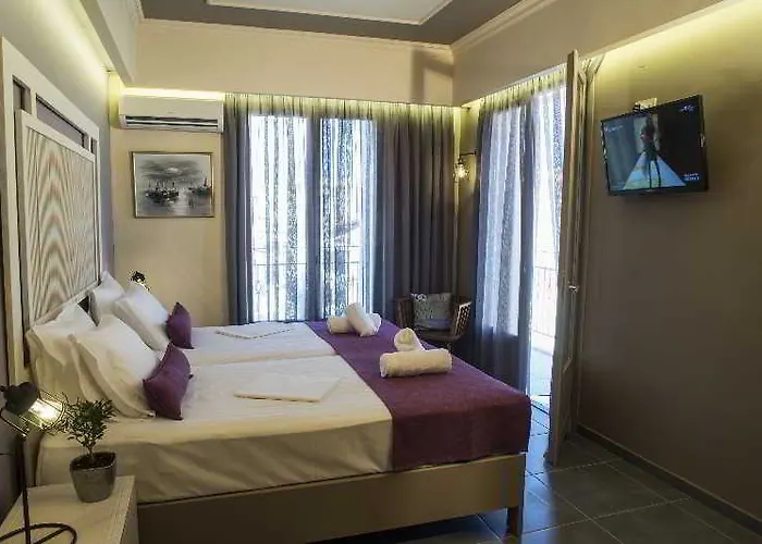 Elia Potie * Hriszí Aktí Haniá