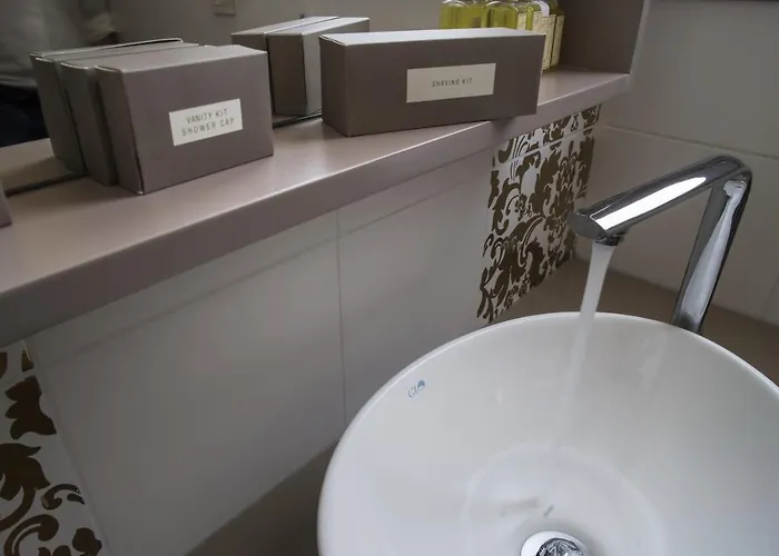 Elia Potie * חאניה